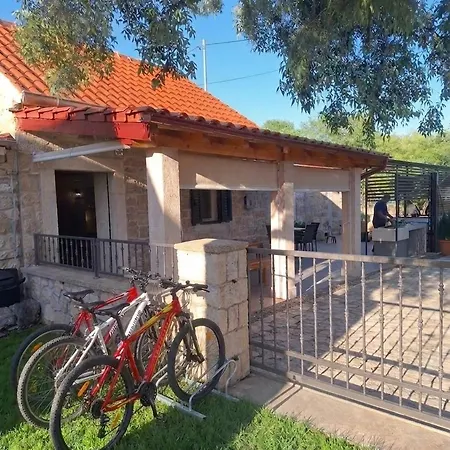 别墅 Didov Kameni Dvor-stone House&jacuzzi Radonic