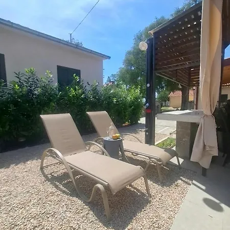 Didov Kameni Dvor-stone House&jacuzzi
