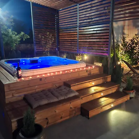 Didov Kameni Dvor-stone House&jacuzzi 别墅